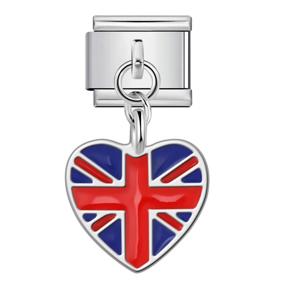 Dangling Heart Flag (United Kingdom) - β Italian Charm Bracelet by Charmette